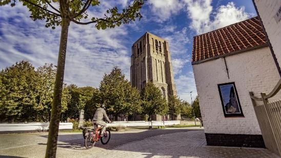 Cycling the Damme & Polder Dive route near Bruges — scene 1