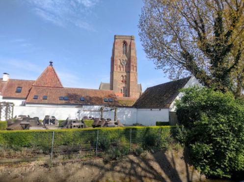 Cycling the The Old Tower route near Bruges — scene 1