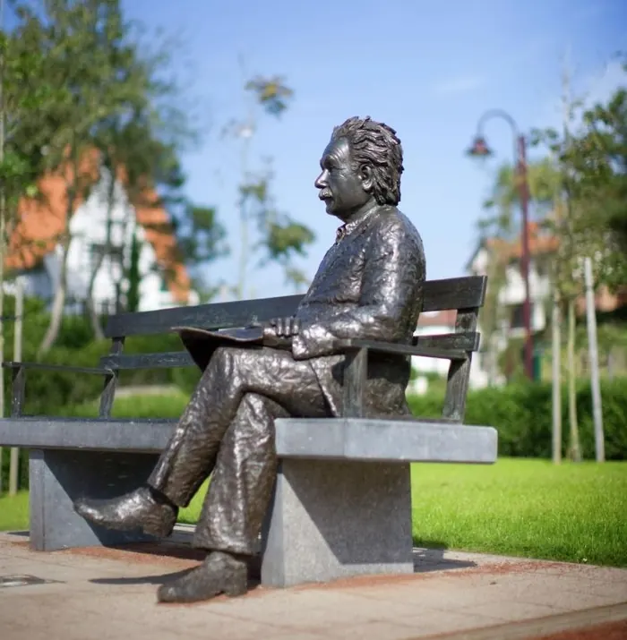 Bronze statue of Albert Einstein